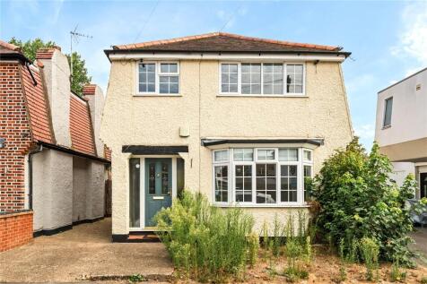 Claremont Close, Hersham, KT12