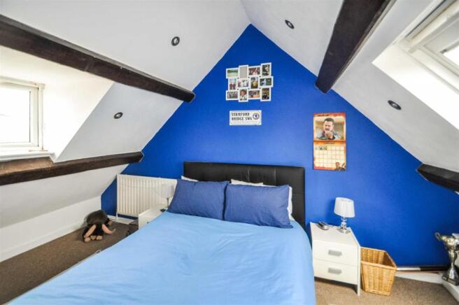 bed3[1].JPG