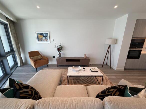 Living Area pic 13.jpeg