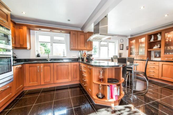 Kitchen/breakfast ro