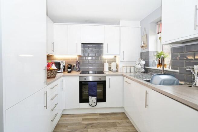 3 bed Terraced for sale Image 10