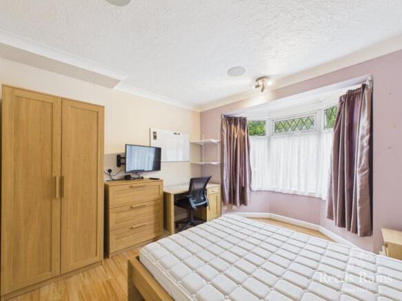 3 bed Terraced for sale Image 10