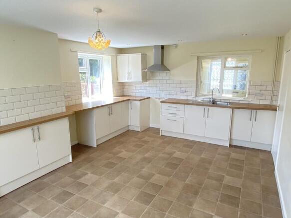 Kitchen 1