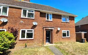 32, Suffolk Road, Andover SP10 2JX