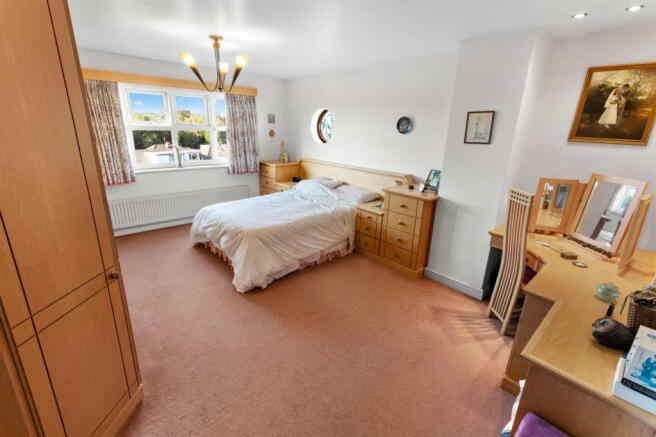 Master Bedrooom