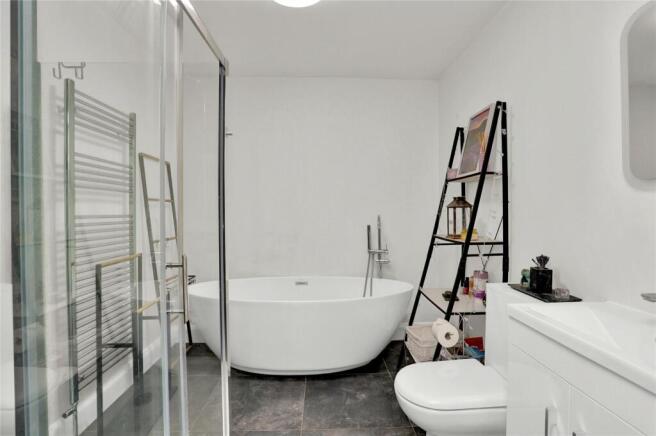 Bath/Shower Room