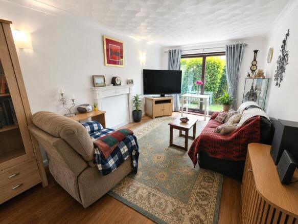 Hesslewell Court, Heswall, Wirral, CH60 photo 2