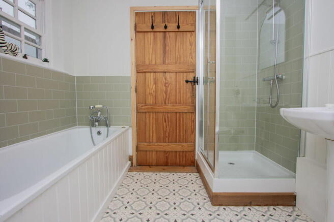 Photo 6