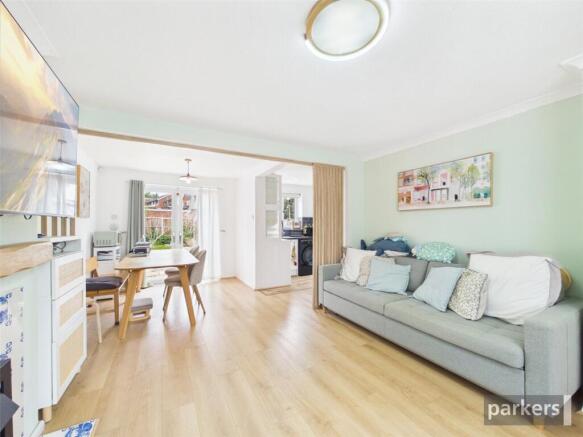 Burgess Close, Woodley, Reading, Berkshire, RG5 photo 4