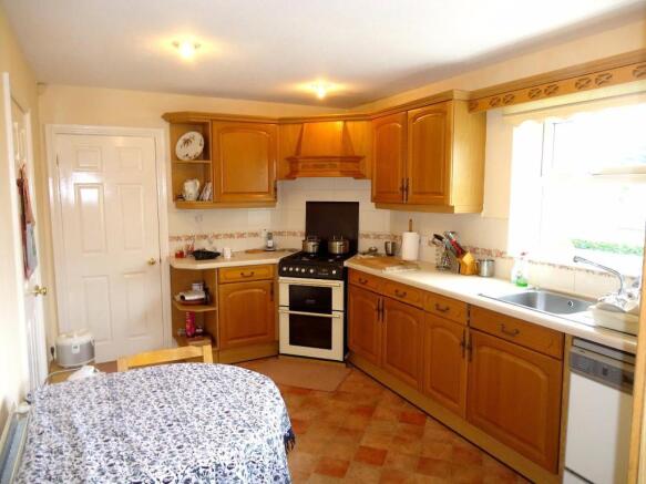 BREAKFAST KITCHEN