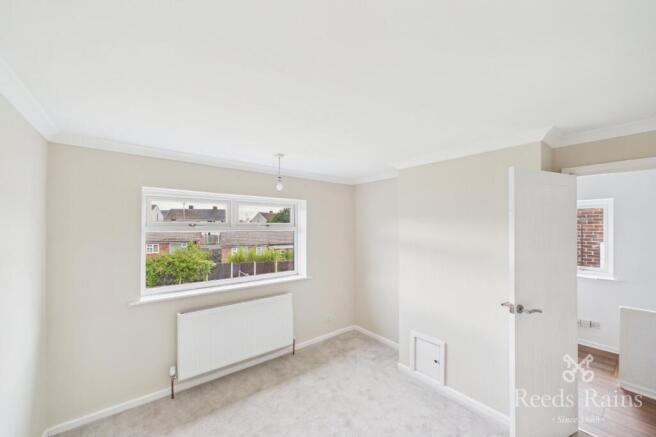 2 bed Semi-Detached to rent Image 10