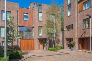 19, Marwood Square, Hornsey, London N10 3EU