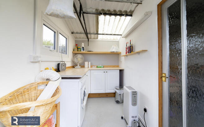 Garage/ Utility