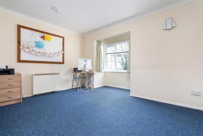 203 High Street, West Drayton photo 4