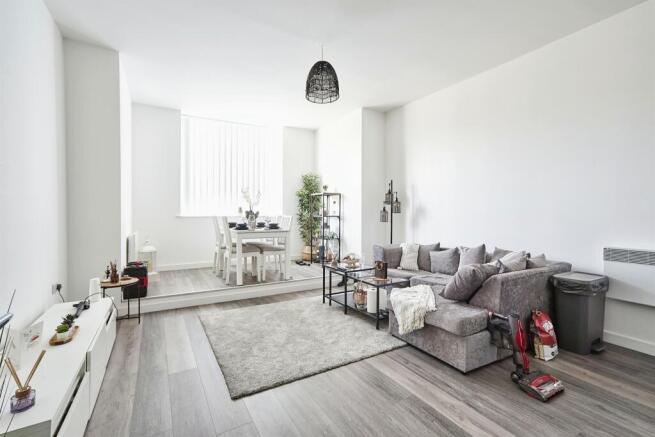 1 bed Apartment for sale Image 6