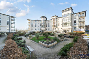 41, 15 Mistletoe Court, Seacole Crescent, Old Town, Swindon SN1 4GP