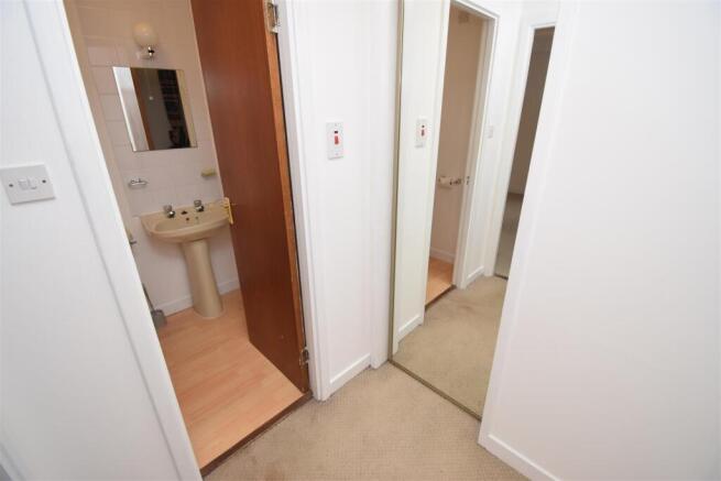 INNER HALL.JPG