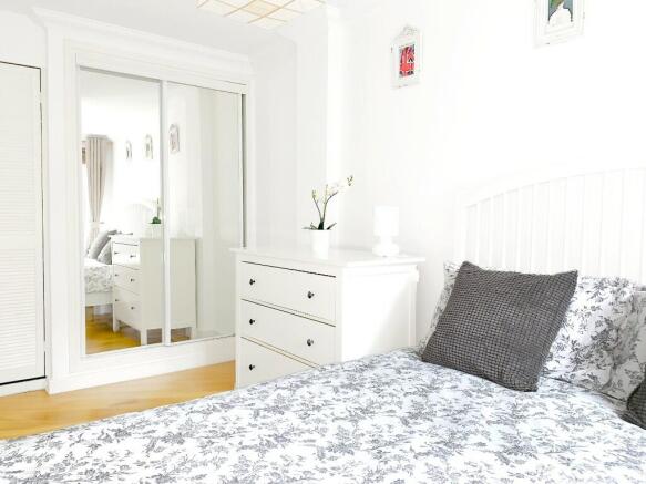King size bed