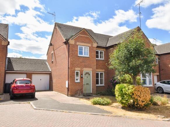 31 Hunt Close