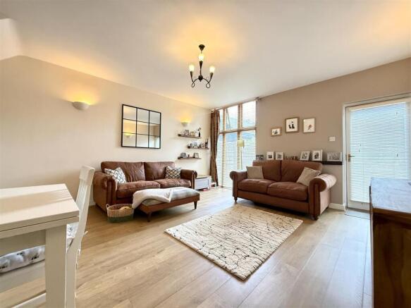 Living/Dining Room