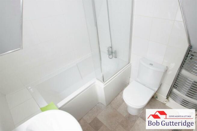 GROUND FLOOR BATHROOM