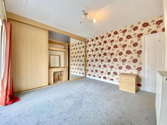 2 bed Semi-Detached for sale Image 9