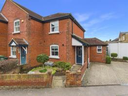 89, Albany Road, Hersham, Walton-on-thames KT12 5QG