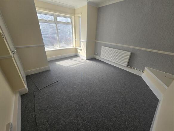Lounge Flat 1