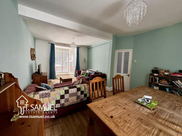 Living Room 4