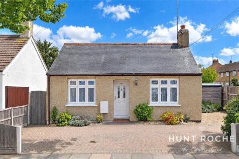 Flemming Crescent, Leigh-on-Sea, Essex, SS9