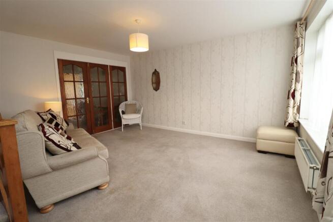 3 bed Semi-Detached for sale Image 5