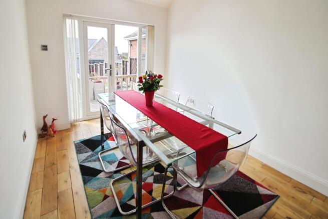 2 bed Bungalow for sale Image 7