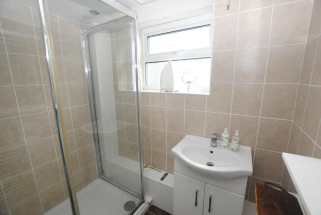 Shower Room_edite...