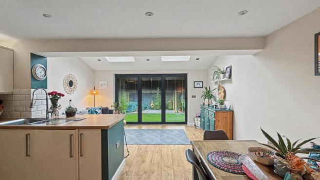 Celandine Close, Bure Park, Bicester photo 4