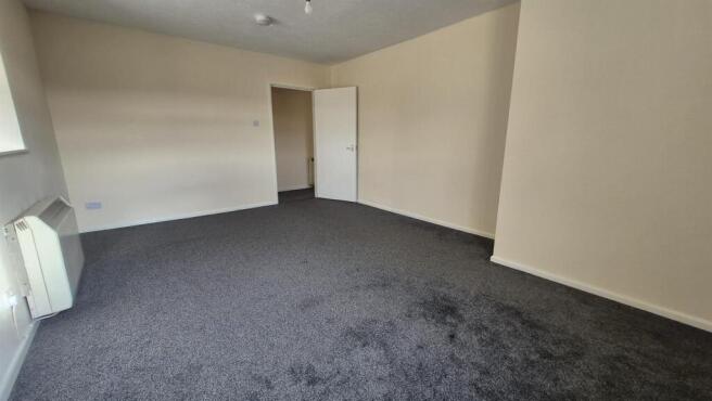 F4-9MS Living Room 2.jpeg