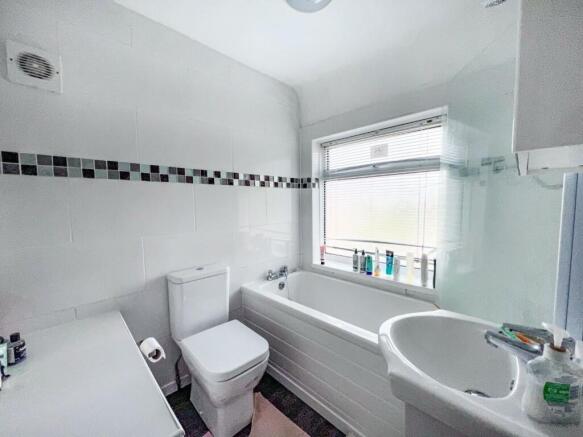 Bathroom.JPG