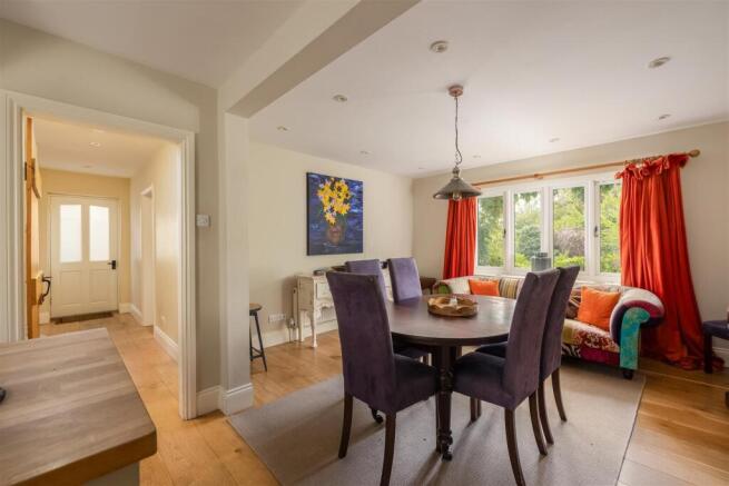 3 bed House for sale Image 6