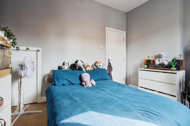 3 bed Terraced for sale Image 9