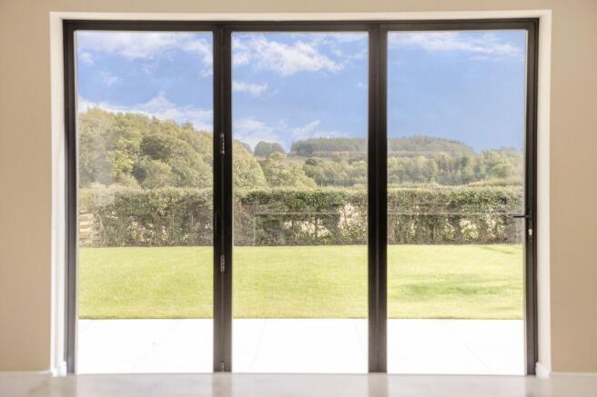 4 bed Barn Conversion for sale Image 7