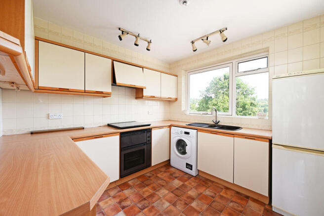 2 bed Apartment for sale Image 9