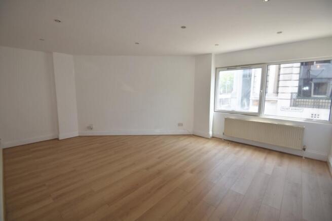 Photo 02