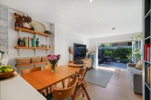 6, President Drive, London E1W 2JH