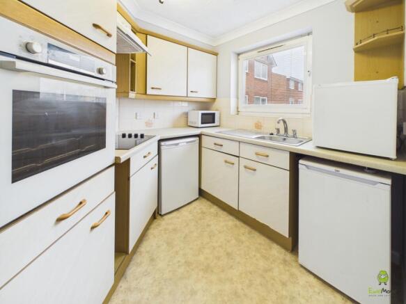 Presented by Clinton at EweMove Bexleyheath and Da