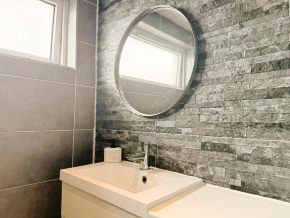 Vanity mirror