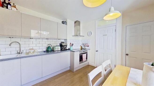 Aslett-Street-Earlsfield-SW18-10042026_135047.jpg