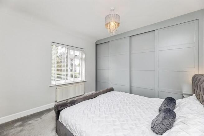 3 bed Semi-Detached for sale Image 10