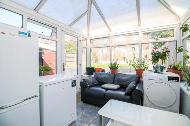 3 bed Semi-Detached for sale Image 7