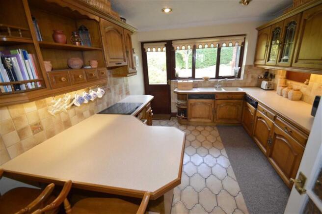 Fitted kitchen
