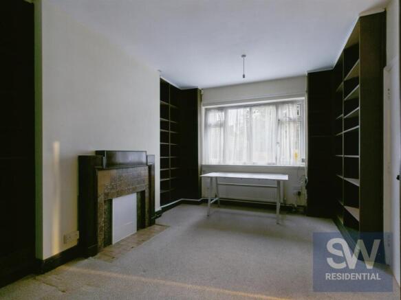 CAM01395G0-PR0257-STILL002.jpg