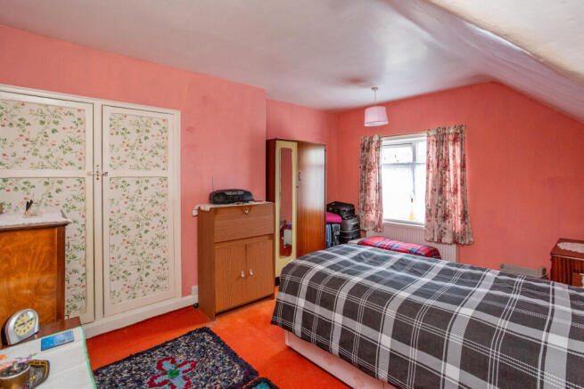 Bedroom 1a